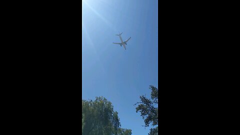 Airplane approach from Golden Hill Balboa Park San Diego East Downtown #aviation #sandiego #ca