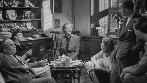 Dead of Night-Mervyn Johns-1945 IMDB 7.5/10