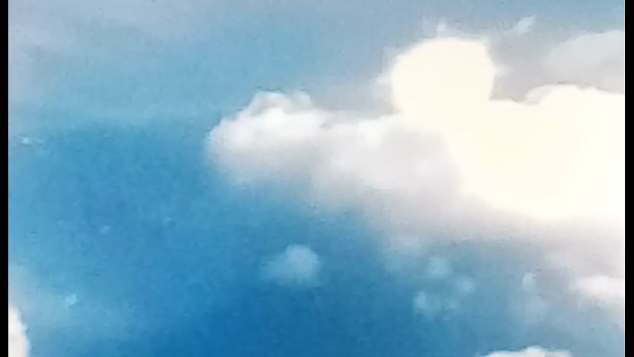FLIGHT MH-370 + 3 ORBS DISAPPEARING (TELEPORTING)