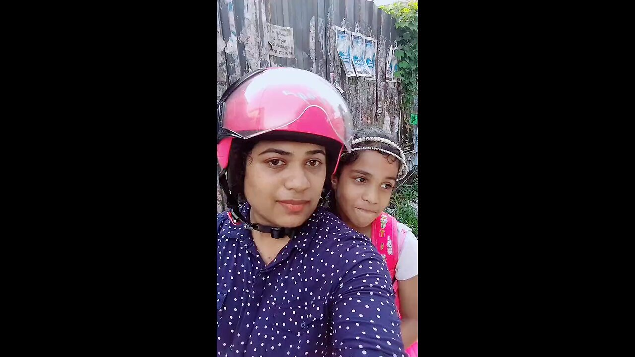 അതേ... ഞങ്ങൾ കൊല്ലം കുറേയായി വന്നിട്ട്... 😎😎