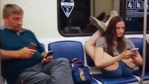 Showcasing flexibility on the subway