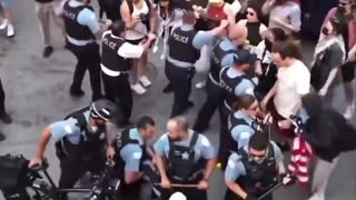 Anti-ICE rioter in Chicago gets chased down Tuesday by police with the action caught