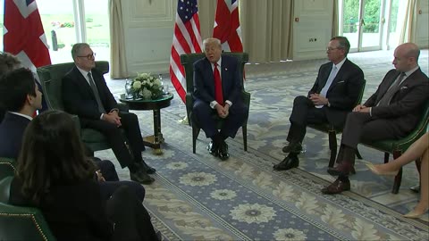 Trump takes questions with UK leader