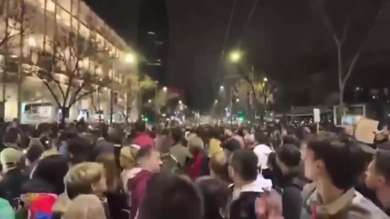 Serbian Police Officials Swear They Definitely Didn't Use Microwave Weapons on Protesters