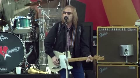 Tom Petty and the Heartbreakers - Live at The New Orleans Jazz and Heritage Festival (2012)