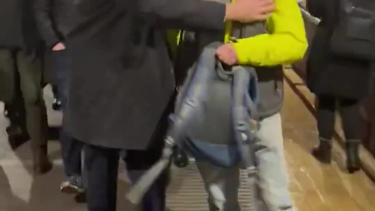 Keir Starmer confronted by pro-Palestinian activists in Glasgow