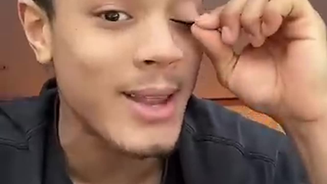 How to FLIP YOUR EYELIDS #shorts #lifehacks #bodyhacks
