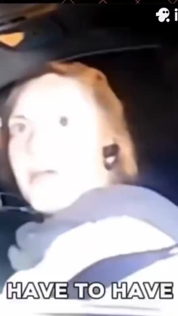 Karen knows her rights! She does not need a drivers license to drive a car! Shes not driving!!😂 …