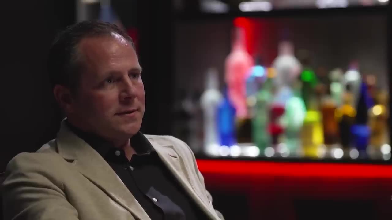 How Do You Actually Hypnotize Someone?