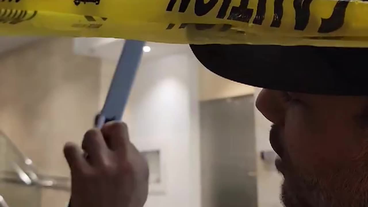 This is a Tutorial on how to help your fellow worker if your installing Metal with Plastic on it.