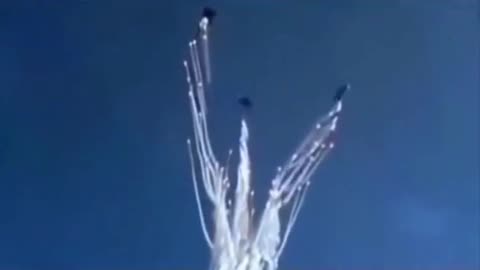 RUSSIAN AIRFORCE PAINTING AN ANGEL INTO THE SKY