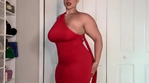Watch the Beautiful Plus Size Model #tiktok 4