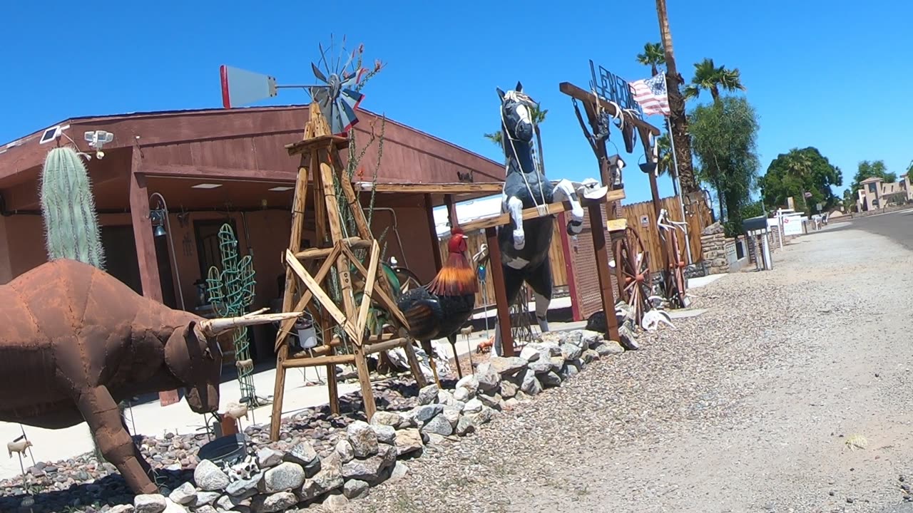 METAL BARNYARD