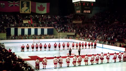 Canadian and Soviet Anthems (Red Army Choir) - GETchan