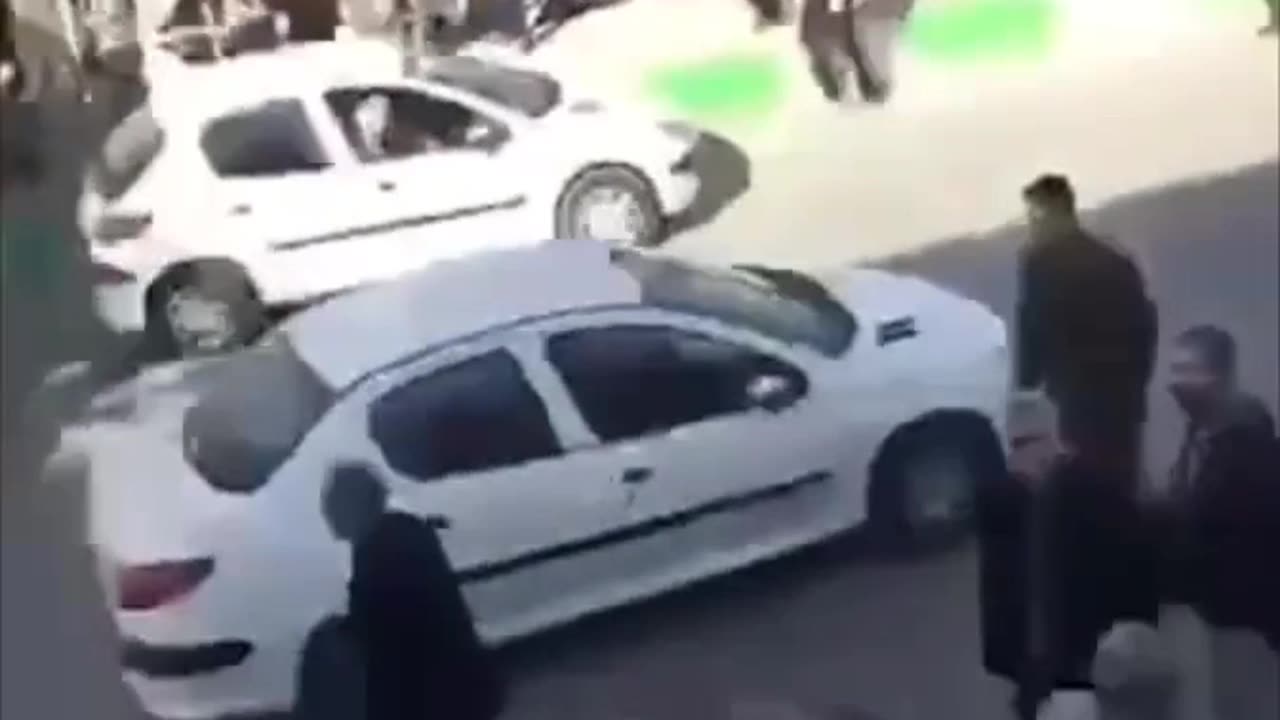 🚨🚨🚨 Riots against ayatollah regime 🚨🚨🚨