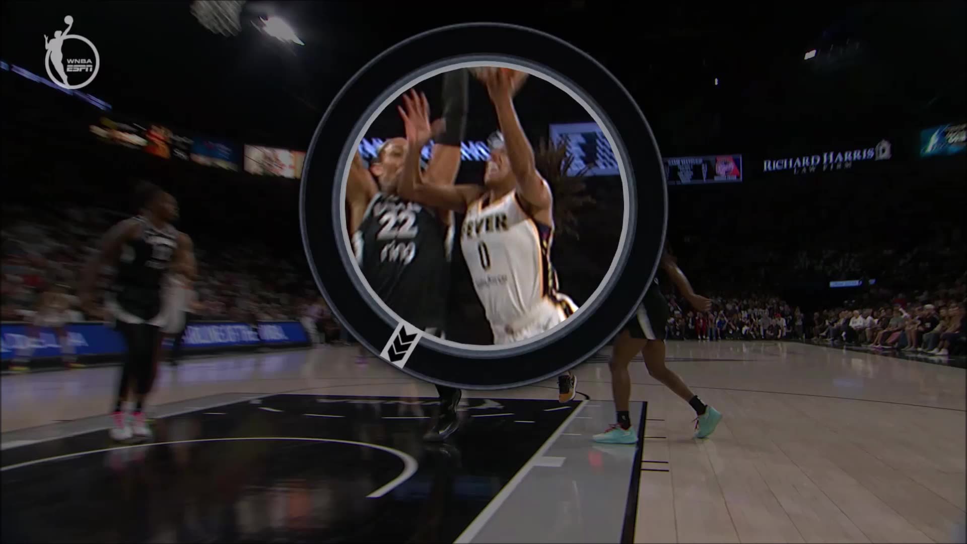 👀 TECH, Aja Wilson ELBOWED by Kelsey Mitchell | Indiana Fever vs LV Aces, WNBA playoffs basketball