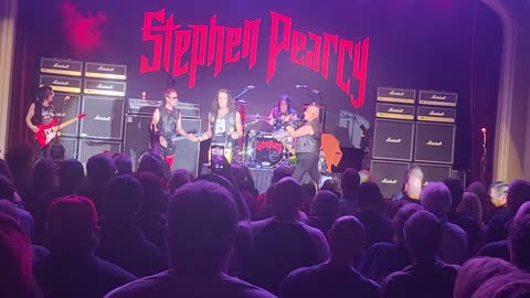 Stephen pearcy ( live)