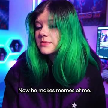 Bestfriend Emo girl hates our memes on Facebook