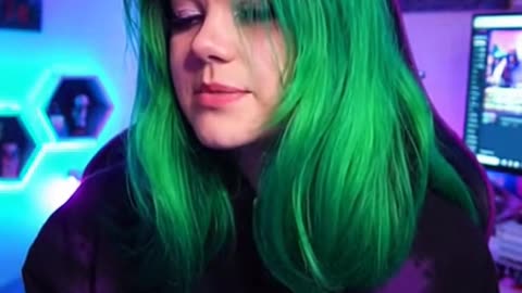 Bestfriend Emo girl hates our memes on Facebook