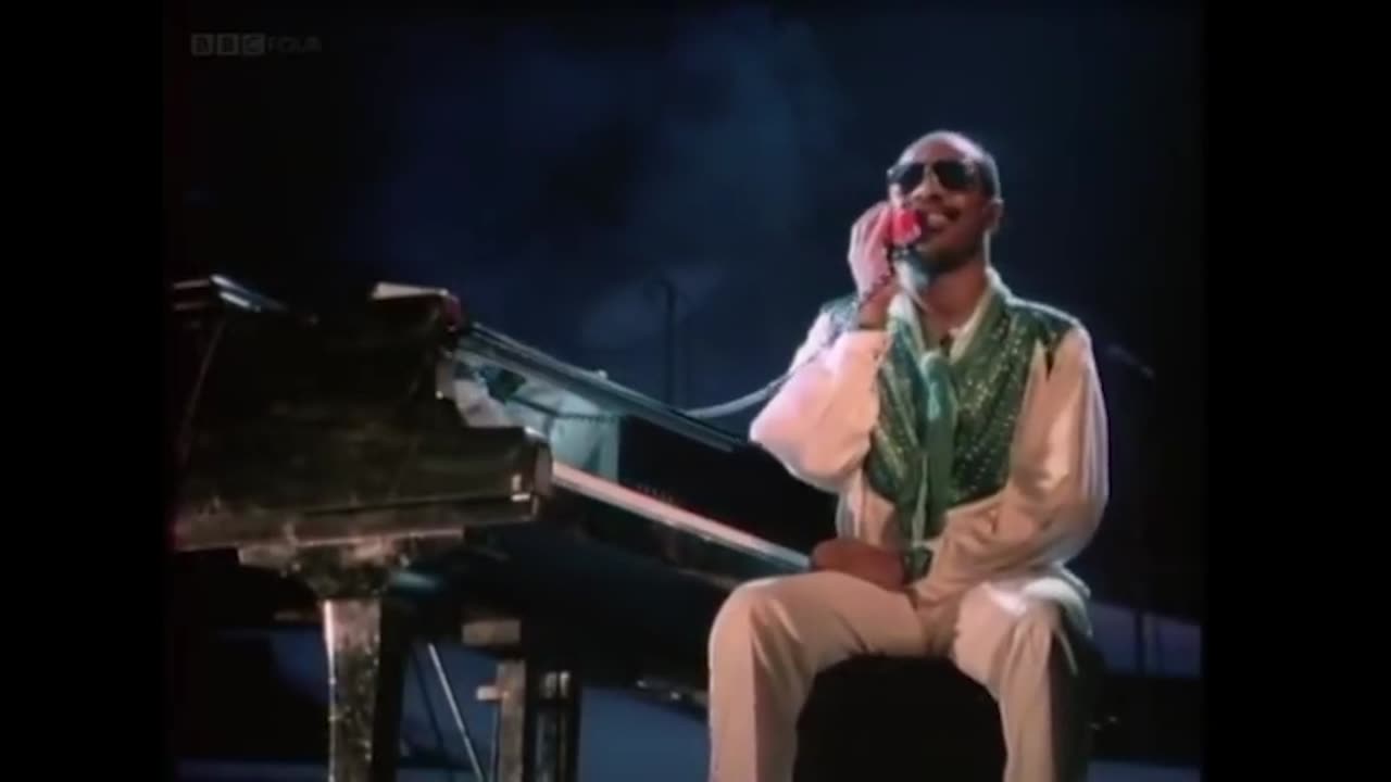 Stevie Wonder vs. Robocall Dealer: HILARIOUS Mashup Madness!
