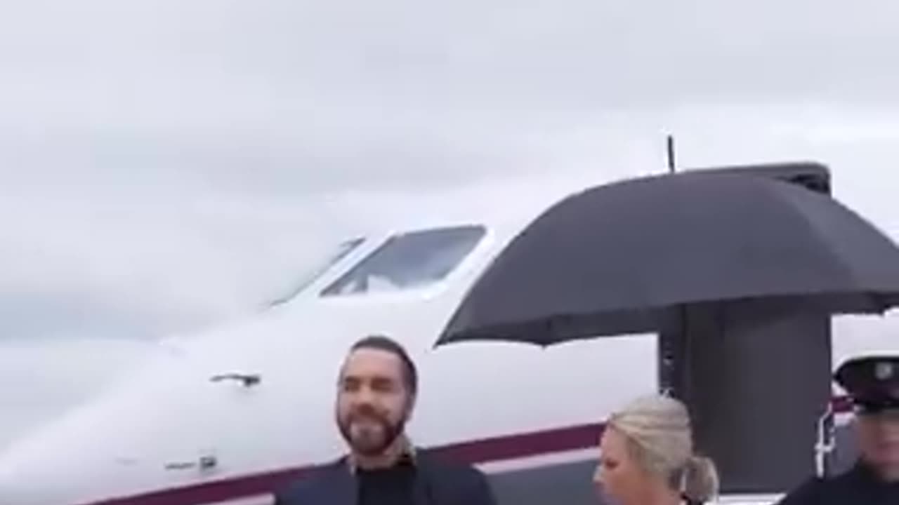 President Nayib Bukele of El Salvador has arrived to have a meeting with President Trump.