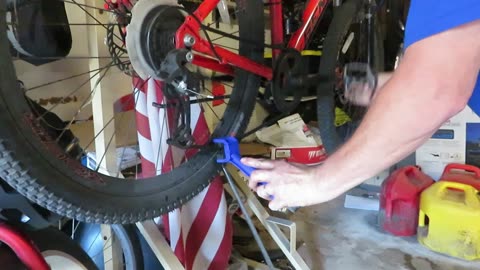 Cleaning The Bike Chains