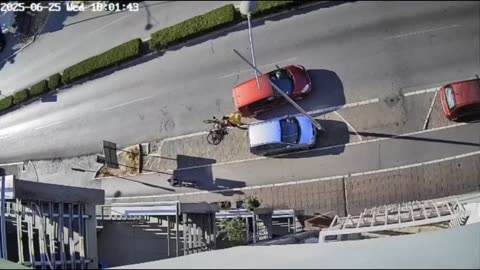 🚗🤣 Parallel Parking FAIL of the Year! | FunFM