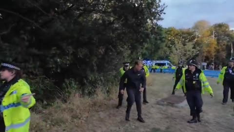 British patriots protest outside hotels housing fake asylum seekers and are arrested