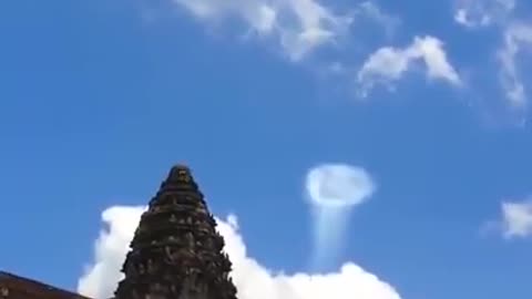 Did a wormhole opened & closed at Angkor Wat??