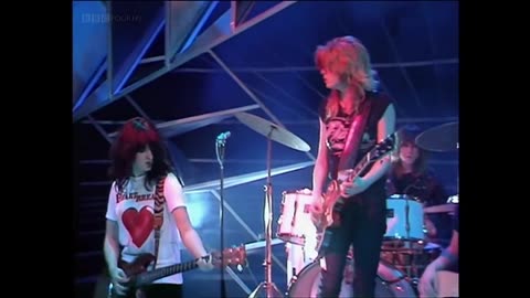 Girlschool - Hit And Run