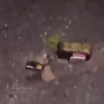 #Ireland 🇮🇪: Irish Police Forces captured a Drone carrying Explosives in the city #Dublin.