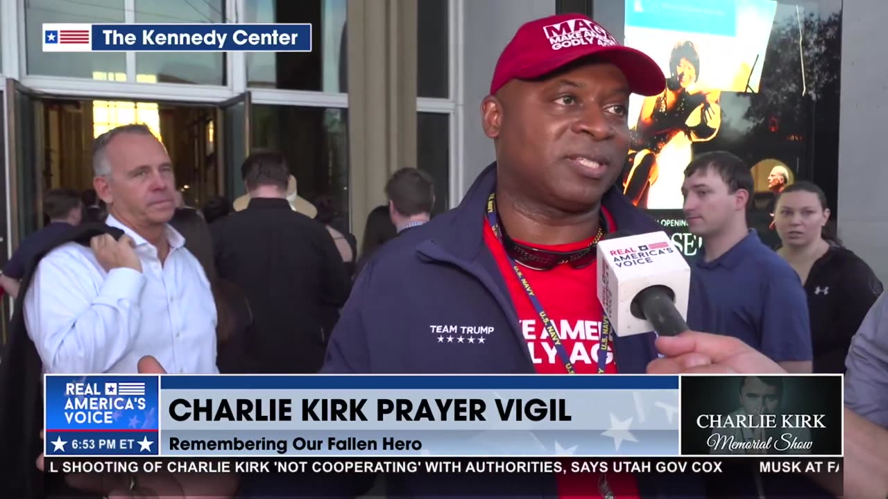 EVERYONE IS SHOWING THEIR LOVE - NOT HATE, NOT ANGER