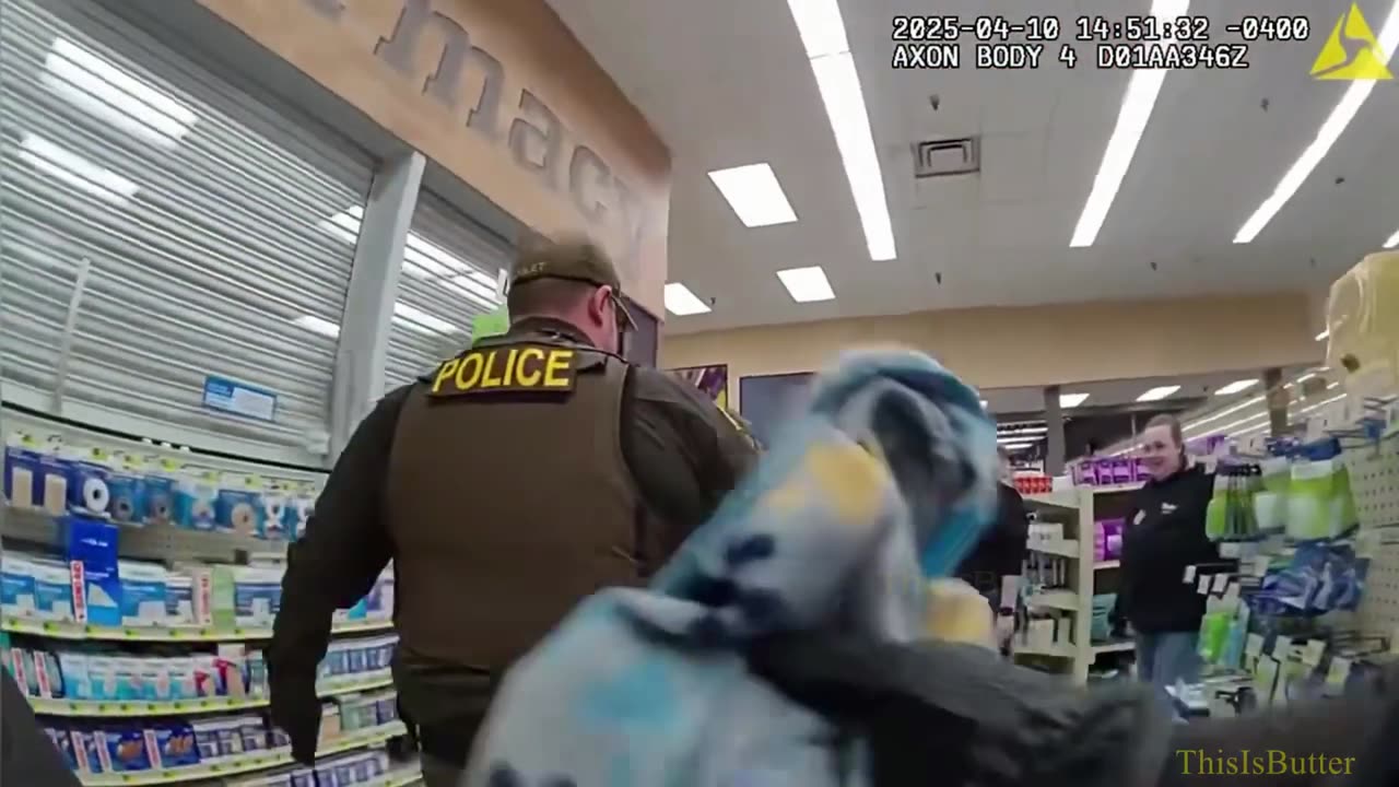 Turkey causes chaos at northern Indiana grocery store