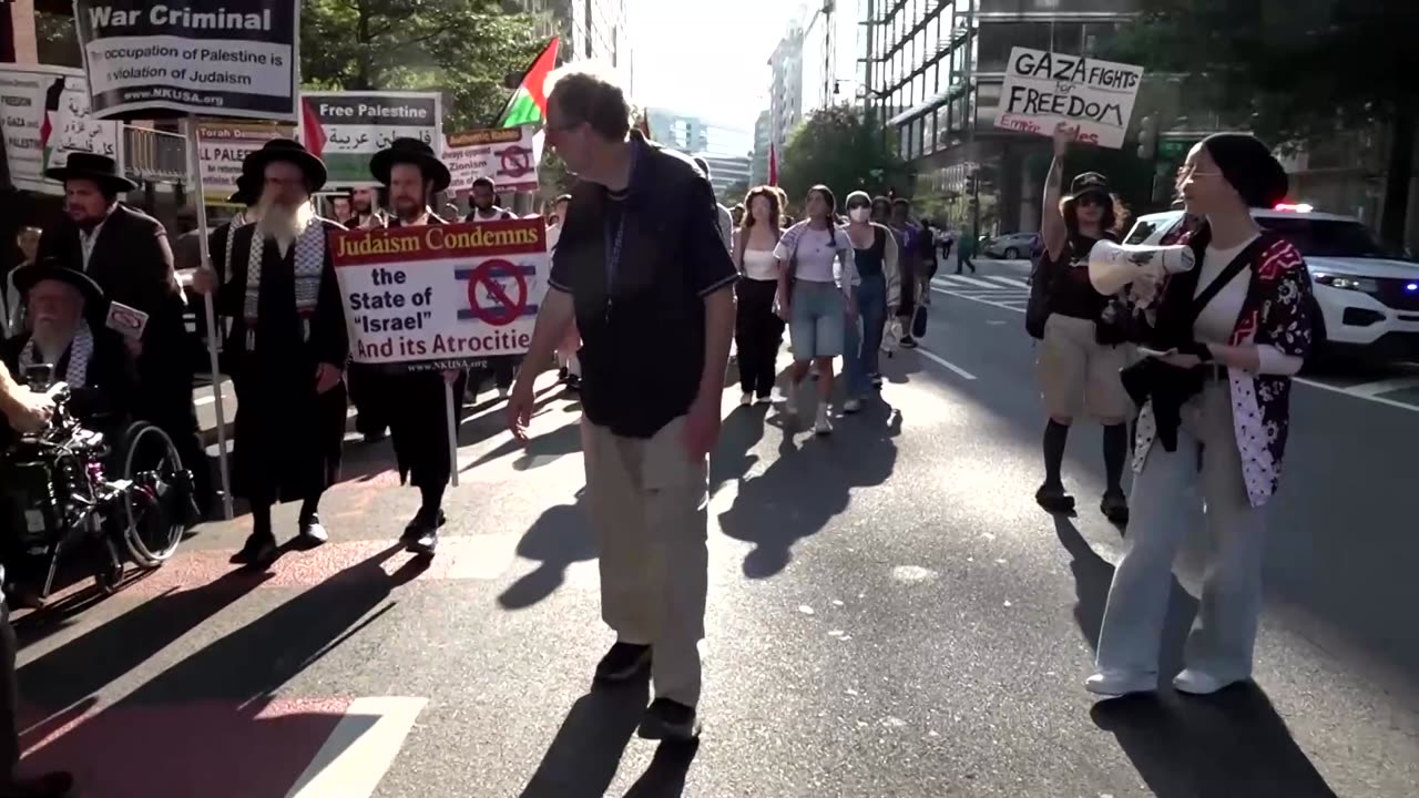 As Trump meets Netanyahu, protesters rally against Gaza war outside