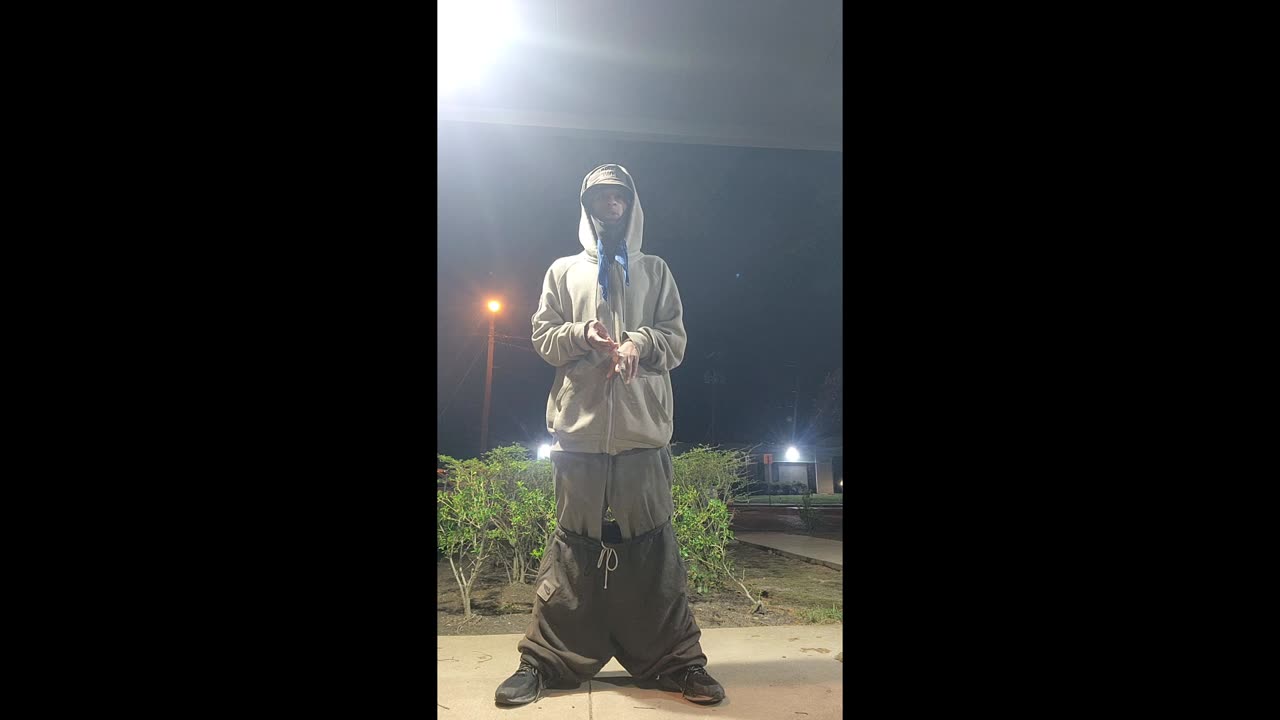 IN WAR WORKIN THREW SABOTAGE AT ITS FINEST BEATIN IT STAYIN ALERT BUT MOVIN DA WAY IT SUPPOSE BE💪🏾🔵