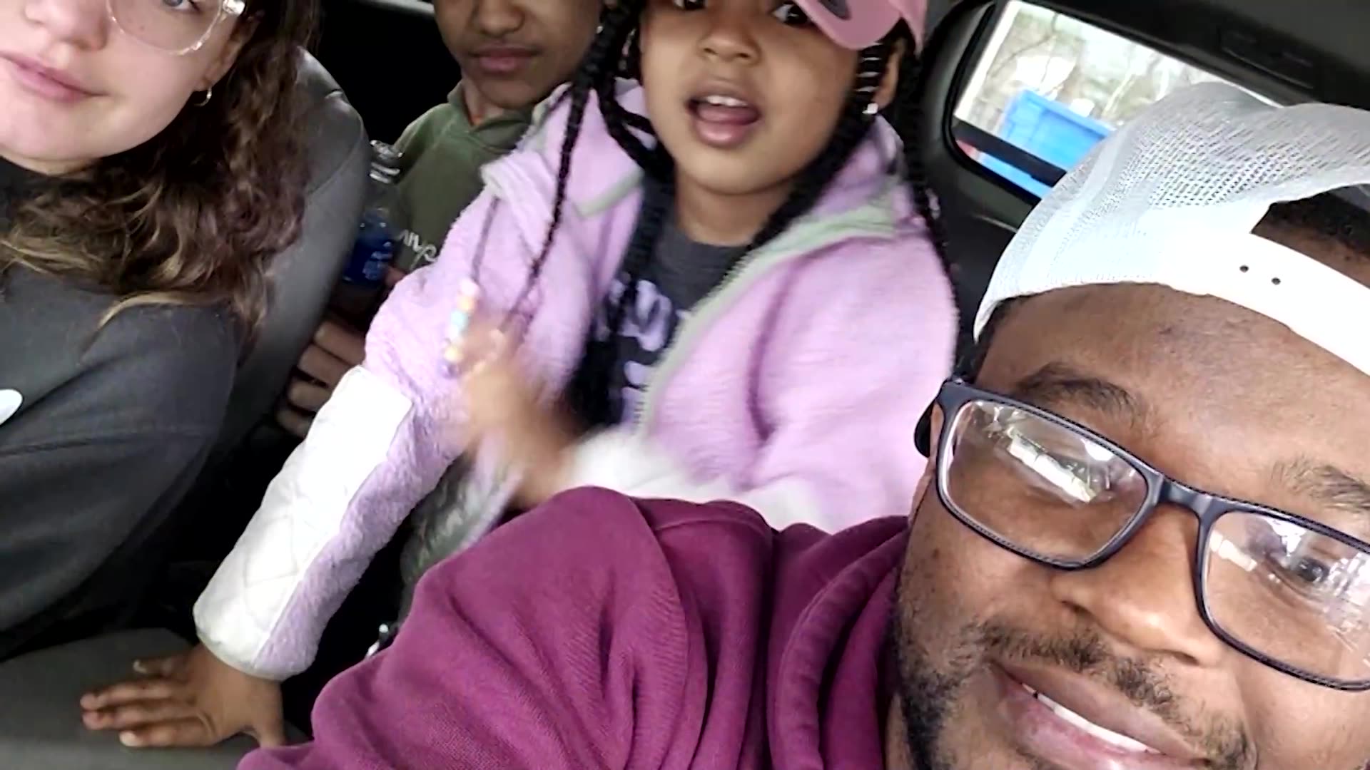 ‘Trump, please have mercy’: Father of 3 self-deports, leaving family behind