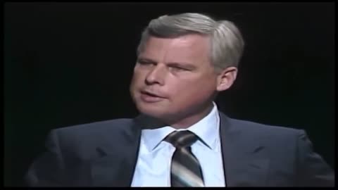 🚨 John Lear claimed the U.S. government was holding an alien in an electromagnetically sealed room