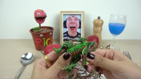 Kluna Tik eat Incredible eggs Dinosaur_part1