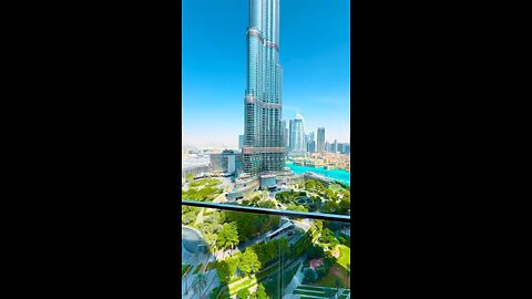 Oh My god Amazing View yar 🥰#burjkhalifa #dxb_official #safarkasaathi #goodmorning #1million #Short
