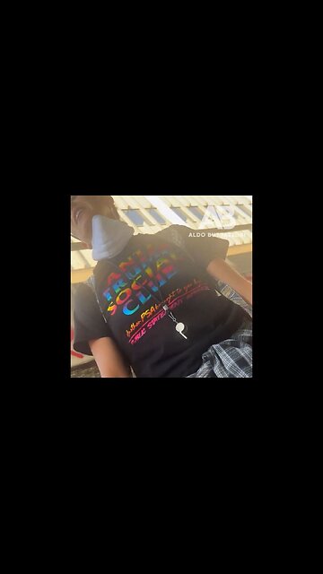 Pro-Illegal Alien Riot Organizers Hand Out U.S. Flags In Desperate Image Rebrand Attempt - Too Late!