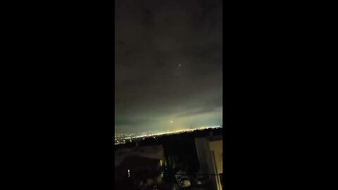 Israeli air defence trying to stop Iranian ballistic missiles