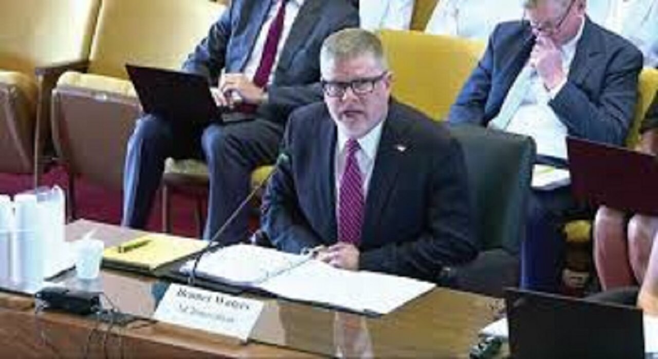 Trump Unveils $500B Plan to End Cancer With a Vaccine and the Internet has Many