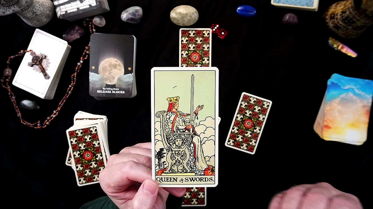 CAPRICORN ♑️ Don't Let THEM Hold You BACK! TAROT READING