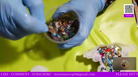 Momma Coop's Got The Pour