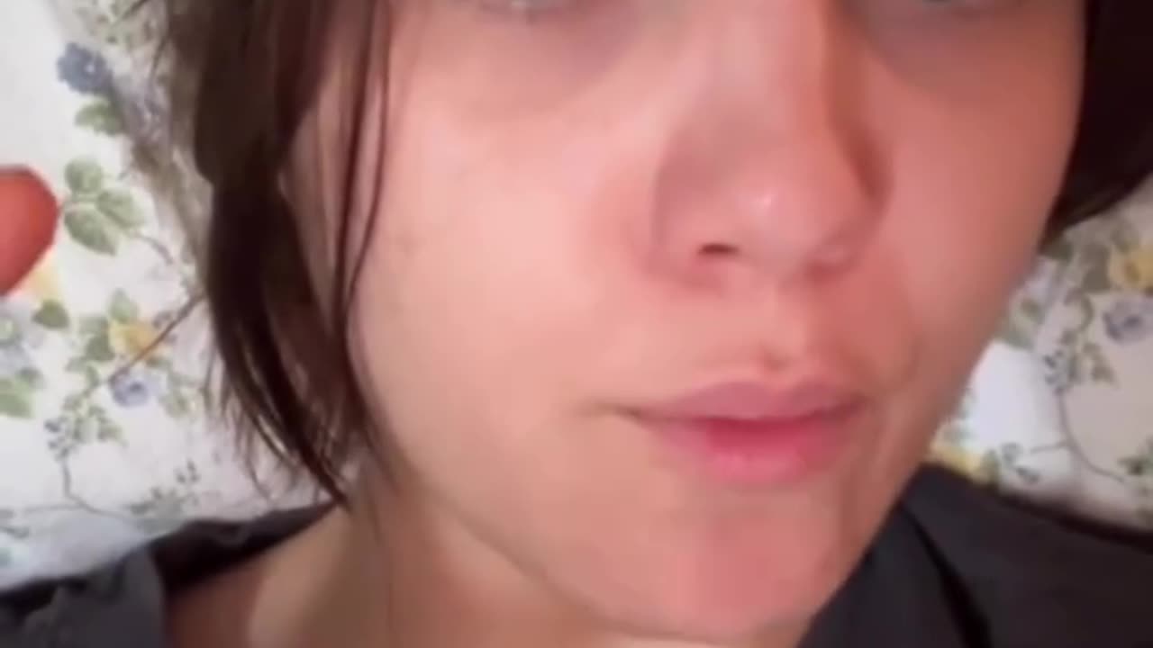 THIS FLAT EARTH VEGAN ATE HER OWN RIB #ResearchFlattardEarth