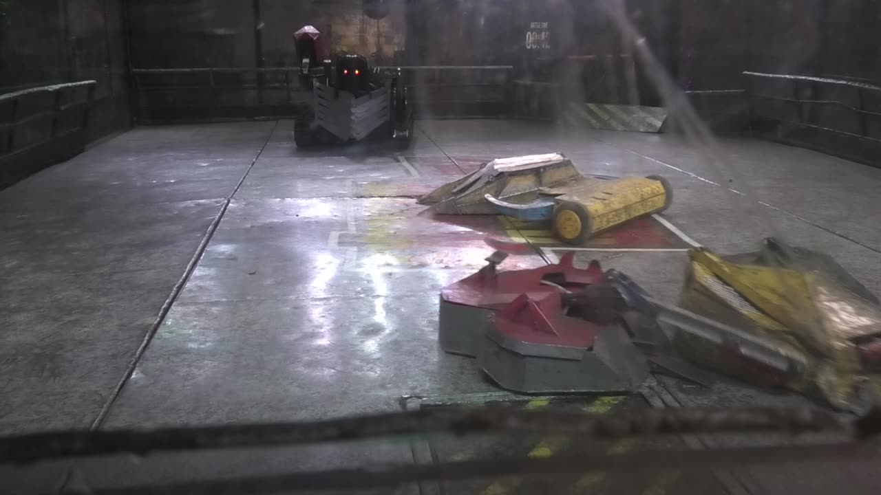 Extreme Robots Gloucester 2025: V.I.P Fight 2