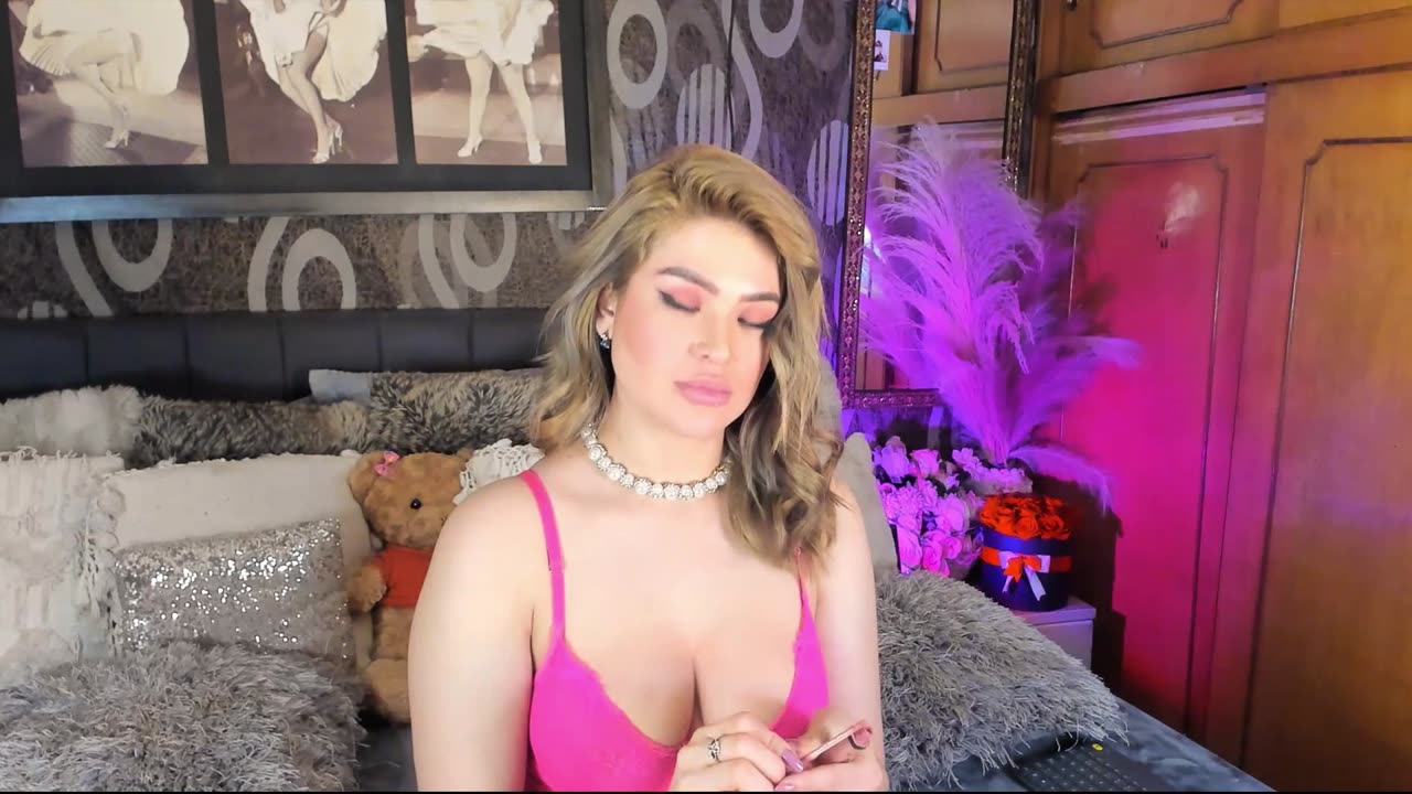 Get ready with me.