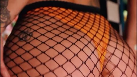 Just look what i can do to turn you on