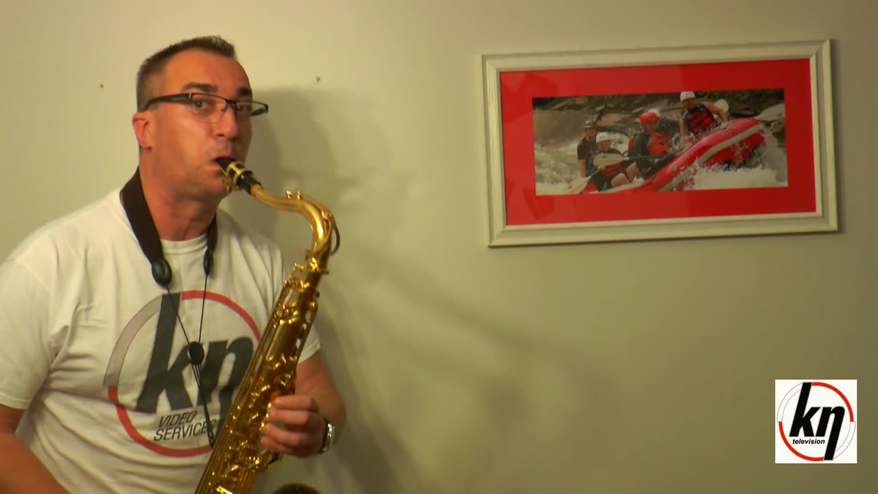 Peter Boiadzhieff playing on saxophone