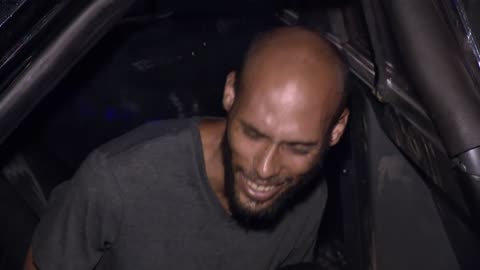 COPS S36E22 Live Wire